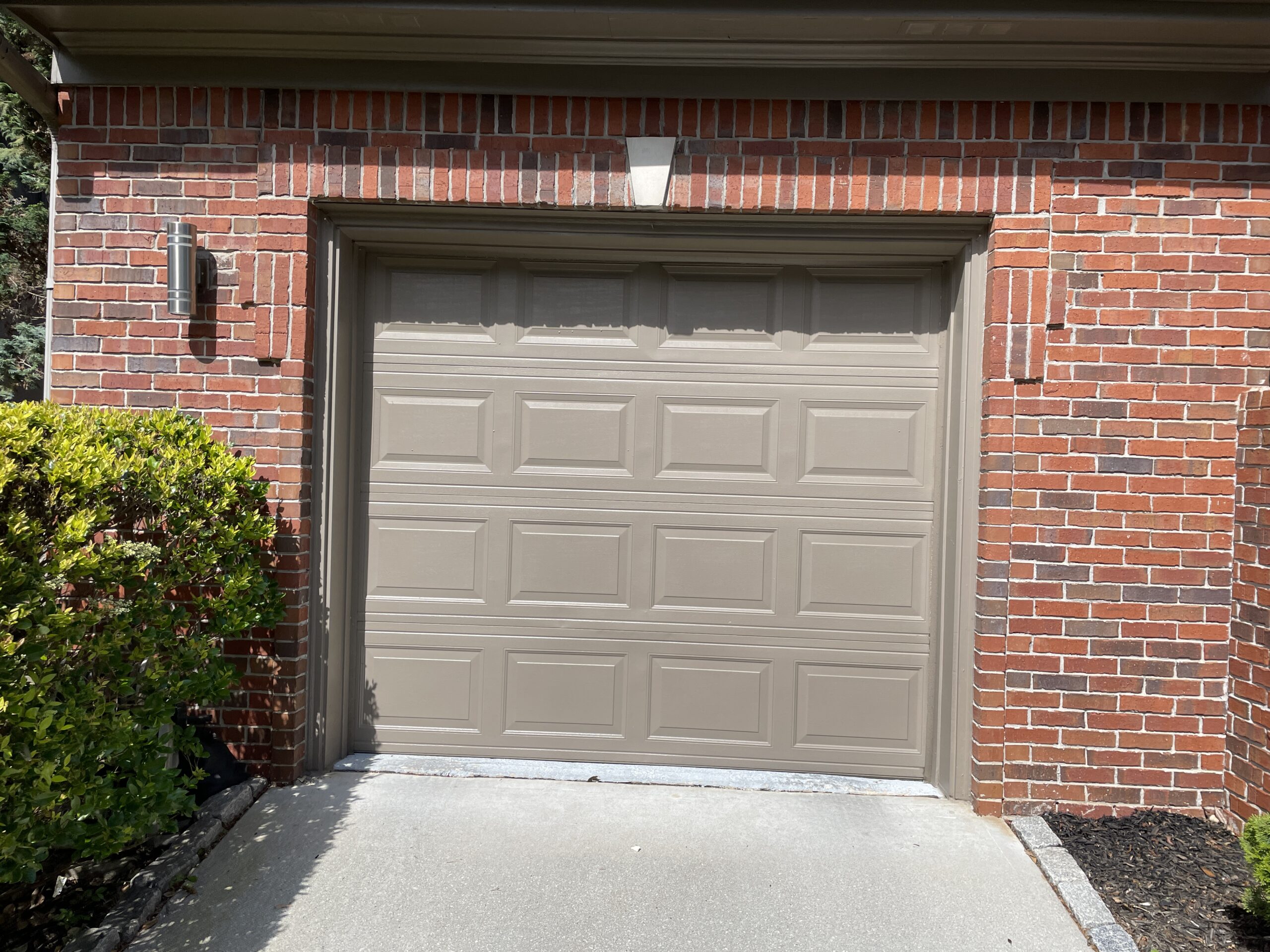 Raised panel garage door